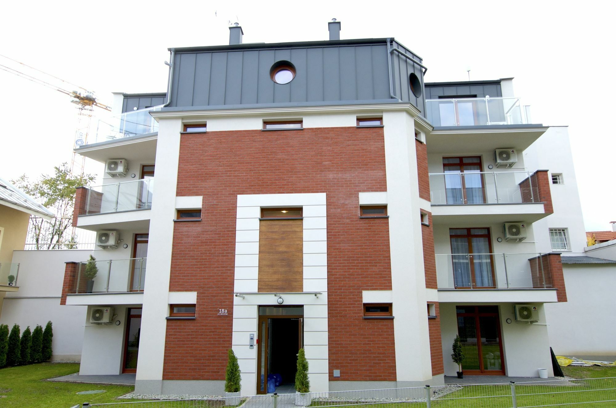 Green Garden Residence Krakow Bagian luar foto