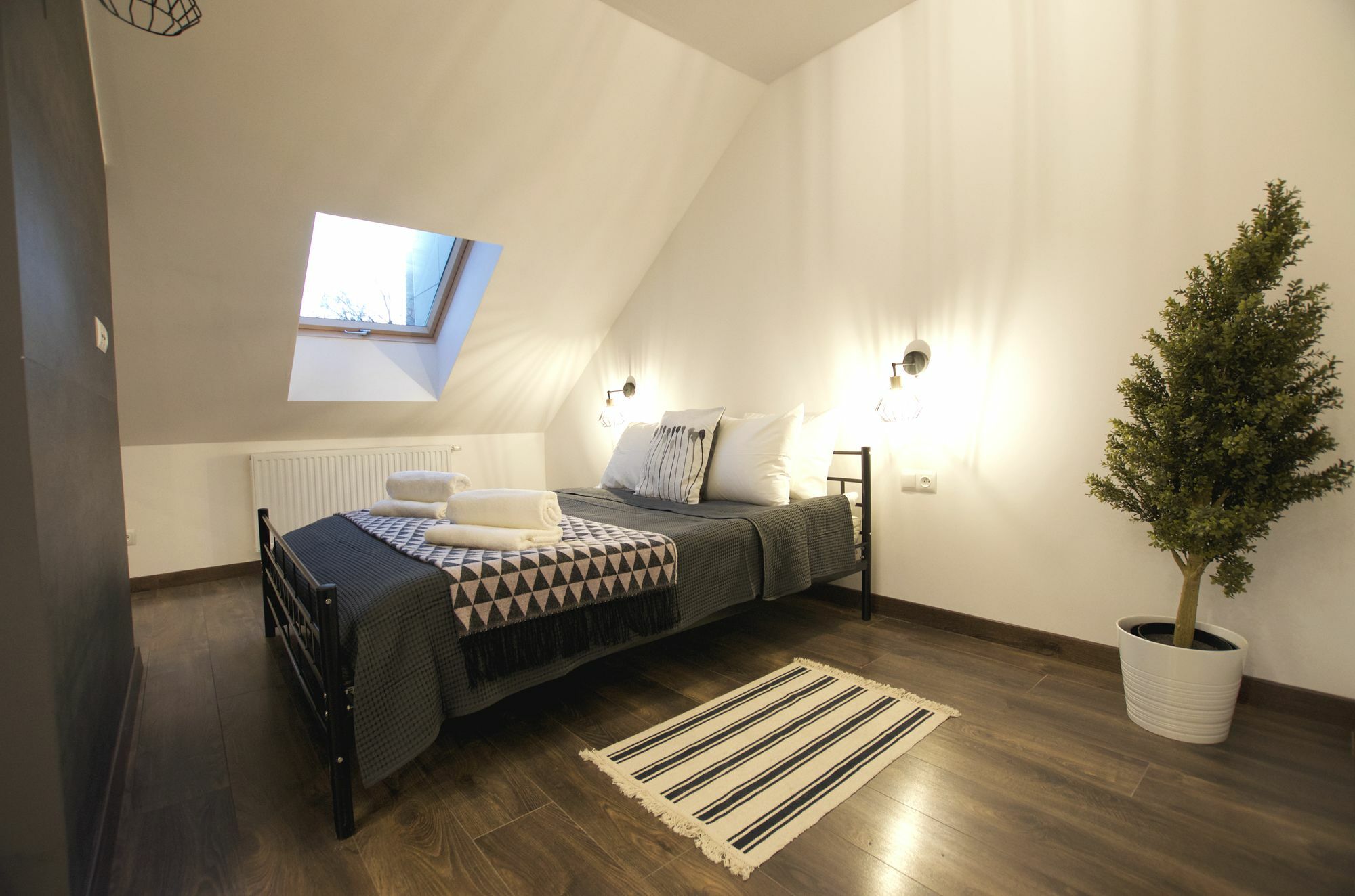 Green Garden Residence Krakow Bagian luar foto